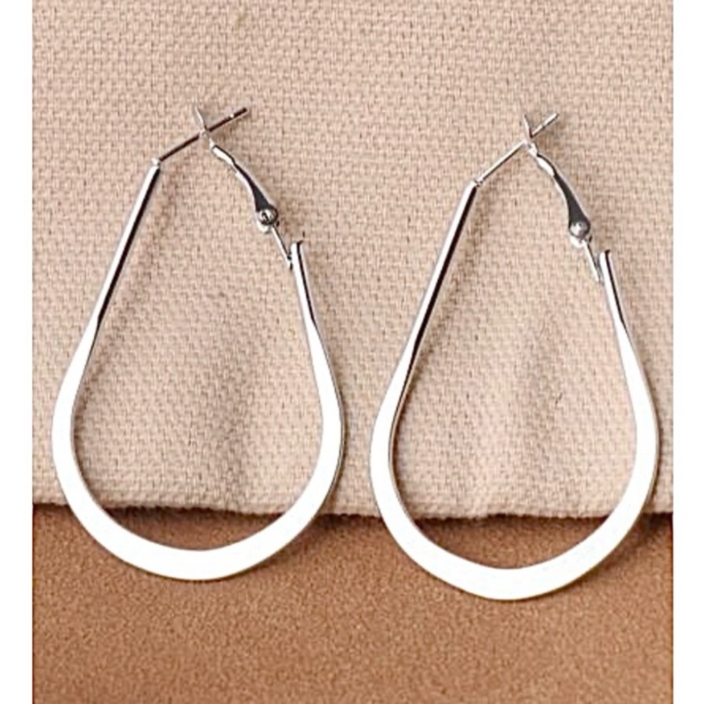 BOGO! The Tessa Teardrop Hoop Earrings in Silver color - New Boutique